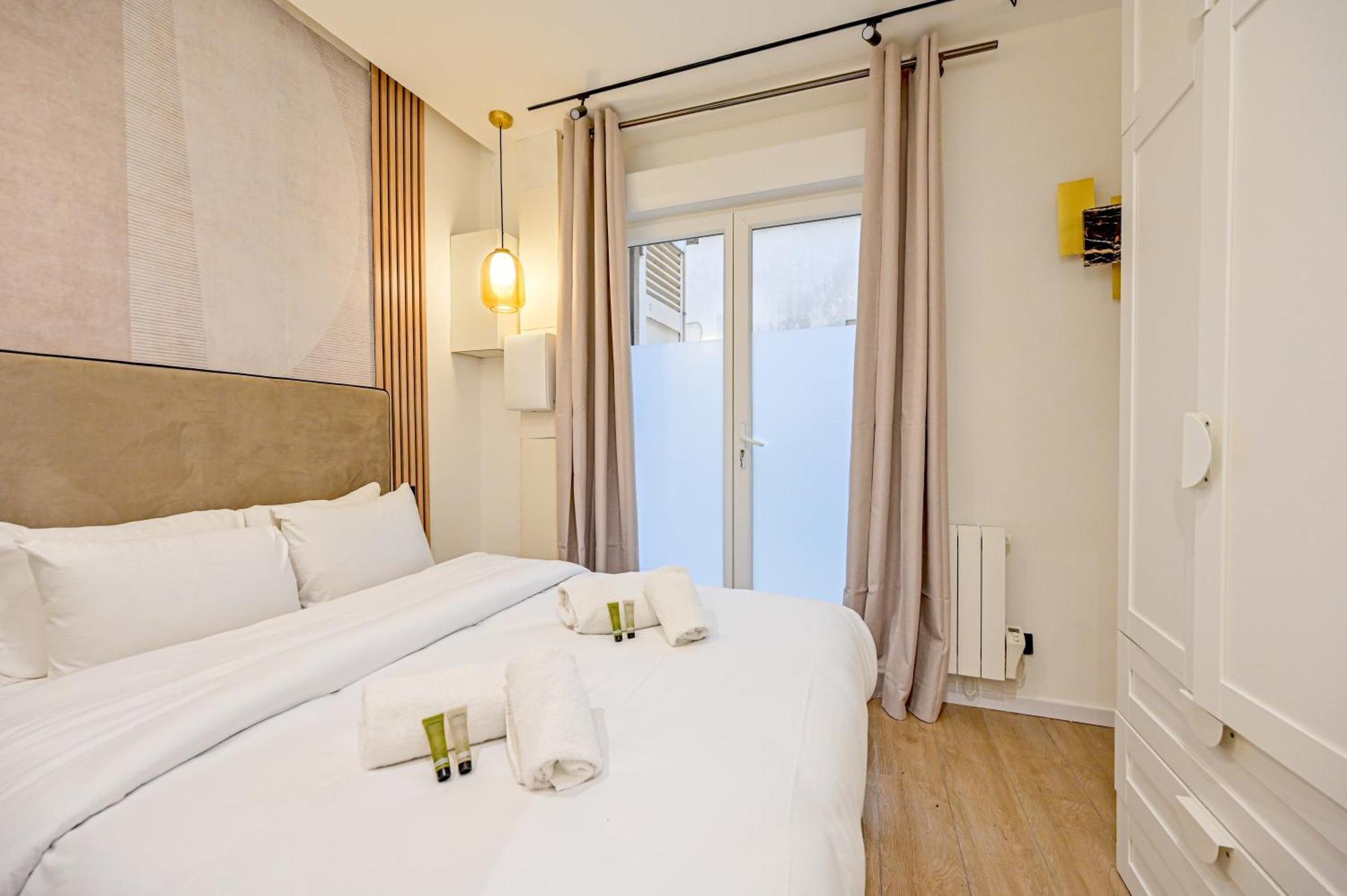 Апартаменты Relax In A Stylish Flat In Montmartre Париж Экстерьер фото